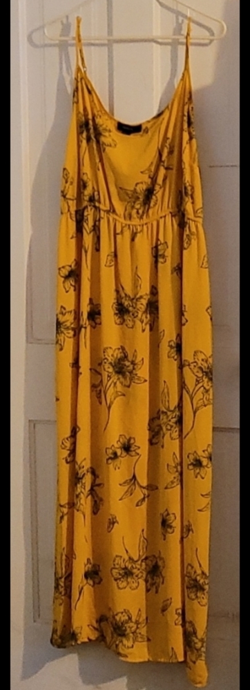 Forever 21 3X Yellow & Black Floral Design Dress